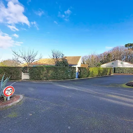 Le Clos Des Chenes-1 By Interhome